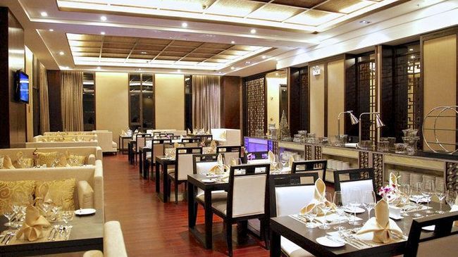 Luoping Cloud Luo Ping Hotel מסעדה תמונה